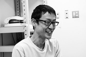 育てる手 風間 洋章